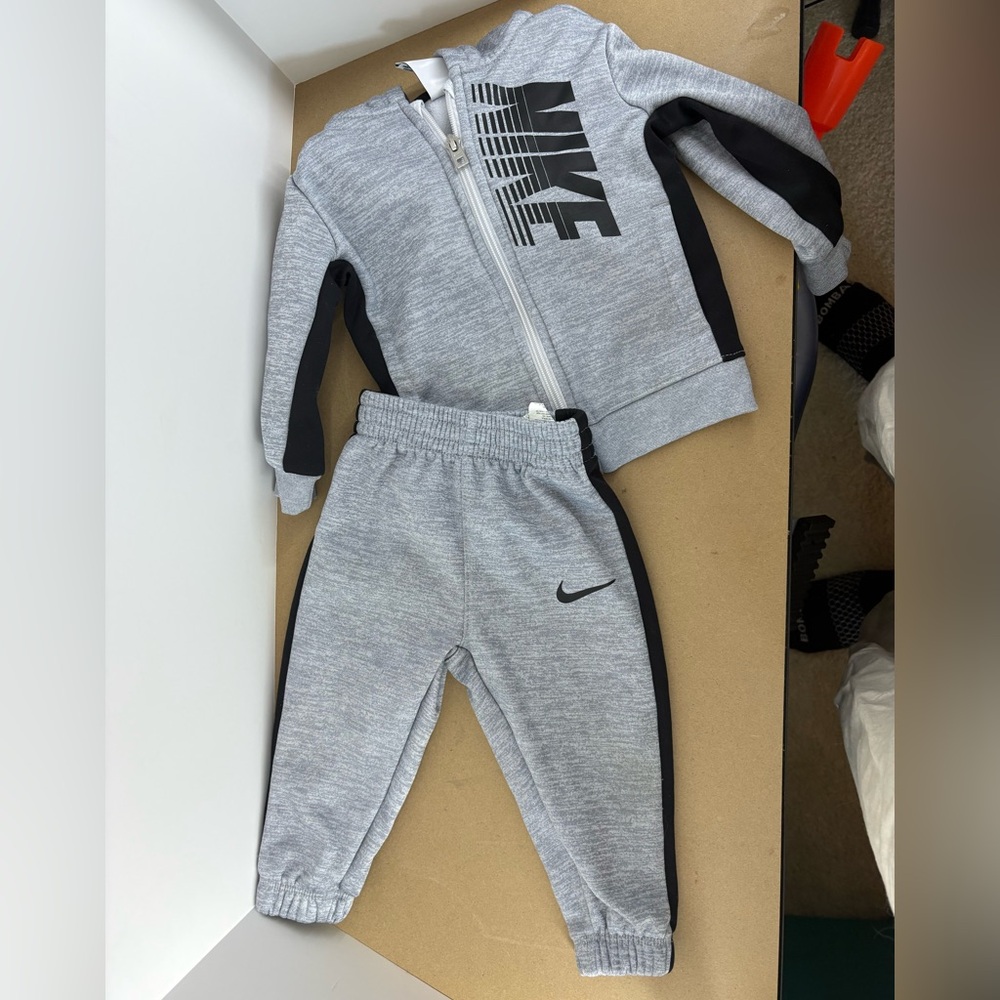 Nike Sweatpants and Zip-Up Hoodie Set, Grey & Black, 12 Months, Therma-Fit